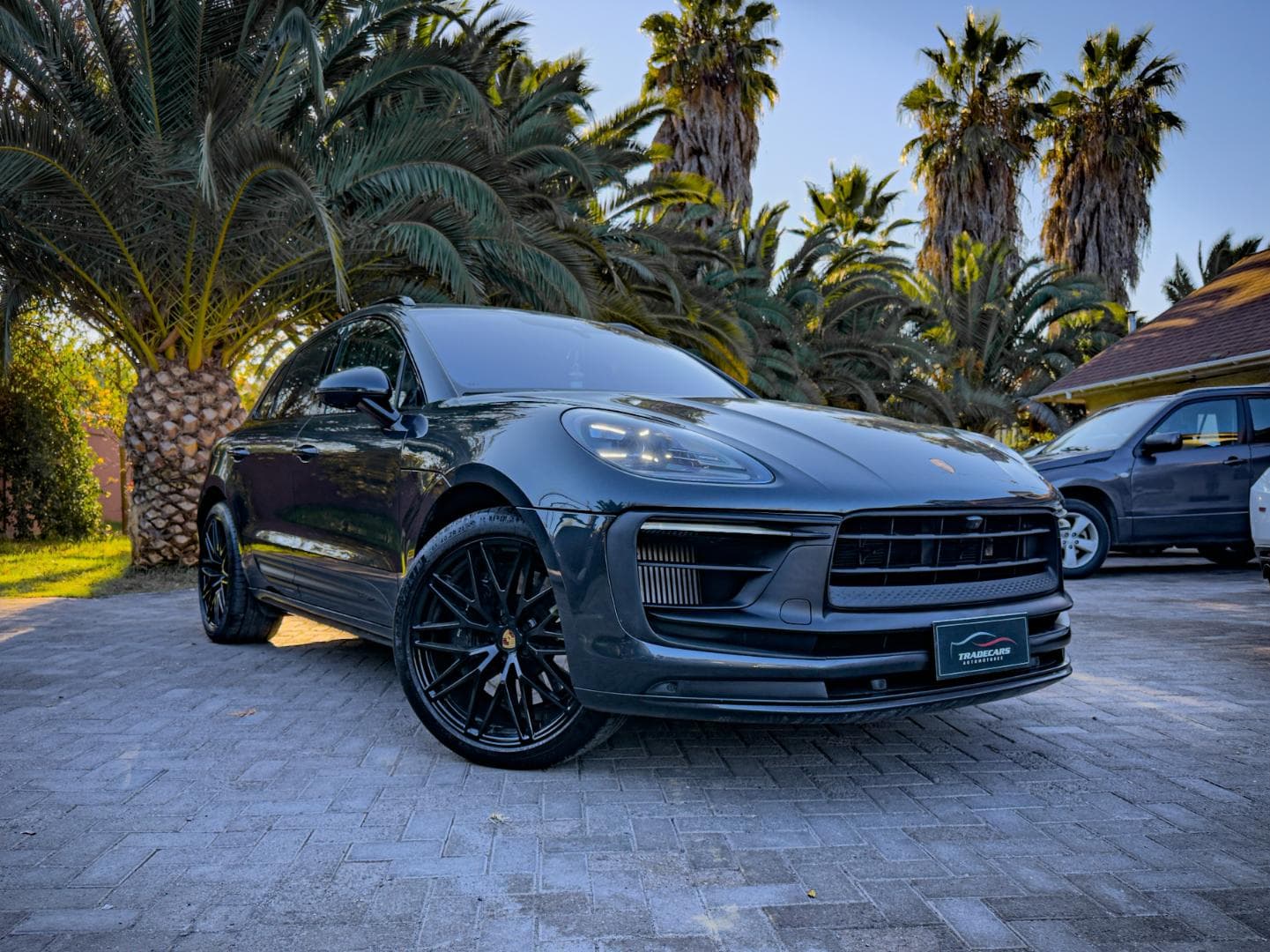 Porsche MACAN GTS 2023 (1/20)